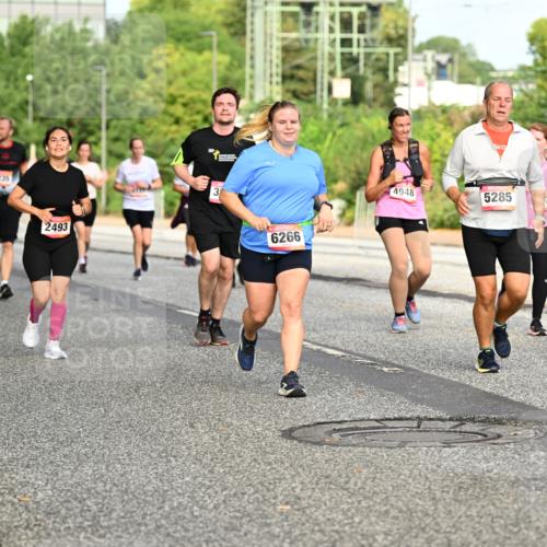 06.09.2026 - CURREX Alsterlauf Dr. Thomas Lammeyer http://msf.ph/oto/10140477 06.09.2026 10:08:25 Laufen 6235, 2493, 3, 6266, 4948, 5185, 5285, 73 meine-sportfotos.de