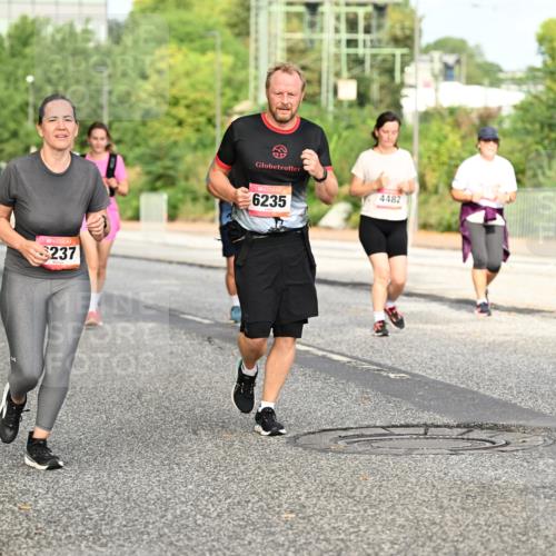 06.09.2026 - CURREX Alsterlauf Dr. Thomas Lammeyer http://msf.ph/oto/10140529 06.09.2026 10:08:30 Laufen 6420, 237, 6235, 4482, 3162, 11 meine-sportfotos.de