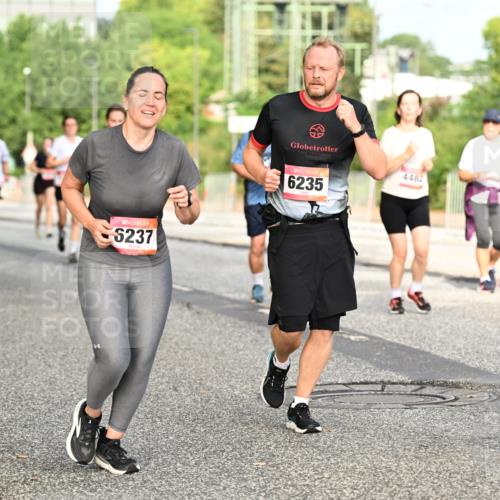 06.09.2026 - CURREX Alsterlauf Dr. Thomas Lammeyer http://msf.ph/oto/10140539 06.09.2026 10:08:31 Laufen 6237, 6235, 4482 meine-sportfotos.de