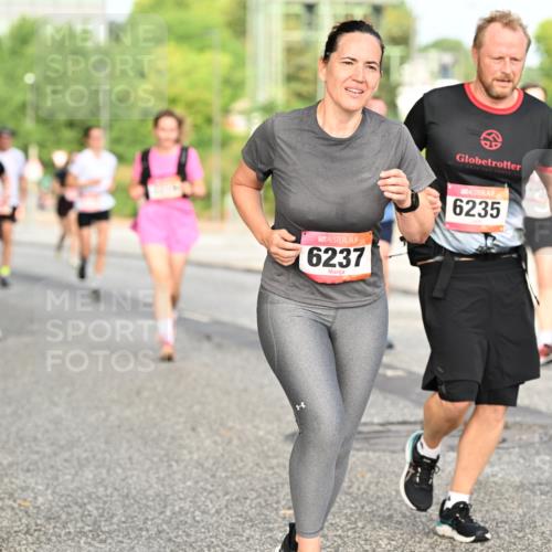 06.09.2026 - CURREX Alsterlauf Dr. Thomas Lammeyer http://msf.ph/oto/10140545 06.09.2026 10:08:32 Laufen 6237, 6235 meine-sportfotos.de