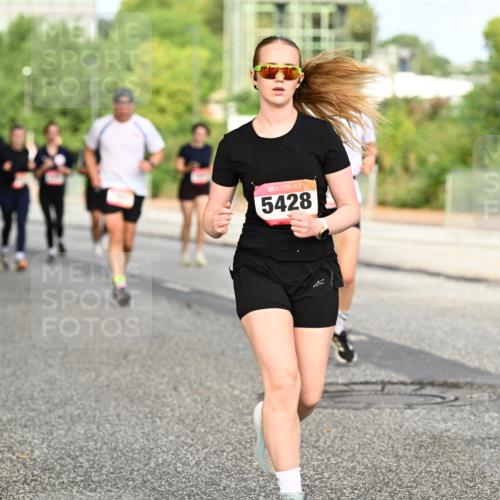 06.09.2026 - CURREX Alsterlauf Dr. Thomas Lammeyer http://msf.ph/oto/10140582 06.09.2026 10:08:36 Laufen 5428 meine-sportfotos.de