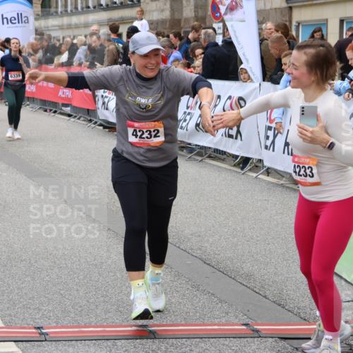 06.09.2026 - CURREX Alsterlauf Strokosch-Dieckow http://msf.ph/oto/10140697 06.09.2026 10:18:11 Ziel 1297, 2026, 2208, 2209, 2262, 3018, 3917, 4134, 4232, 4906, 4915, 6339, 8290 meine-sportfotos.de