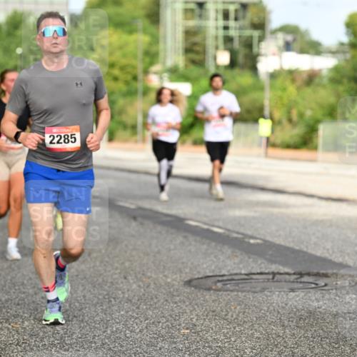06.09.2026 - CURREX Alsterlauf Dr. Thomas Lammeyer http://msf.ph/oto/10140723 06.09.2026 10:08:52 Laufen 2285, 2678 meine-sportfotos.de