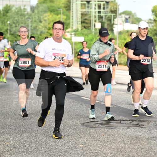 06.09.2026 - CURREX Alsterlauf Dr. Thomas Lammeyer http://msf.ph/oto/10140805 06.09.2026 10:09:02 Laufen 4675, 3901, 25, 96, 2215, 2218 meine-sportfotos.de