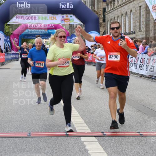 06.09.2026 - CURREX Alsterlauf Strokosch-Dieckow http://msf.ph/oto/10140812 06.09.2026 10:18:15 Ziel 2026, 2208, 2209, 2262, 3083, 4232, 4479, 4632, 4644, 5050, 6339, 8290 meine-sportfotos.de