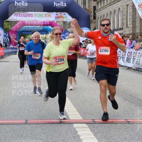 06.09.2026 - CURREX Alsterlauf Strokosch-Dieckow http://msf.ph/oto/10140816 06.09.2026 10:18:15 Ziel 2026, 2208, 2209, 2262, 3083, 4232, 4479, 4632, 4644, 5050, 6339, 8290 meine-sportfotos.de