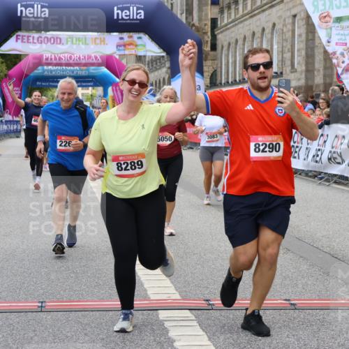 06.09.2026 - CURREX Alsterlauf Strokosch-Dieckow http://msf.ph/oto/10140846 06.09.2026 10:18:16 Ziel 2026, 2208, 2209, 2262, 3083, 3682, 3683, 4232, 4391, 4479, 4632, 4644, 5050, 6339, 8290 meine-sportfotos.de
