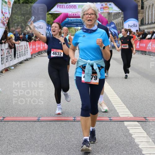 06.09.2026 - CURREX Alsterlauf Strokosch-Dieckow http://msf.ph/oto/10140862 06.09.2026 10:18:19 Ziel 2026, 2208, 2209, 2262, 2381, 3083, 3682, 3683, 4186, 4391, 4479, 4632, 4644, 5050, 5572, 6339, 8290 meine-sportfotos.de
