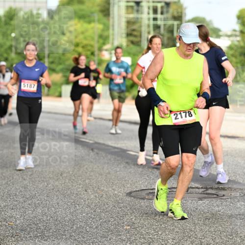 06.09.2026 - CURREX Alsterlauf Dr. Thomas Lammeyer http://msf.ph/oto/10140872 06.09.2026 10:09:09 Laufen 5187, 2178 meine-sportfotos.de