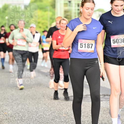 06.09.2026 - CURREX Alsterlauf Dr. Thomas Lammeyer http://msf.ph/oto/10140921 06.09.2026 10:09:15 Laufen 5187, 5036 meine-sportfotos.de