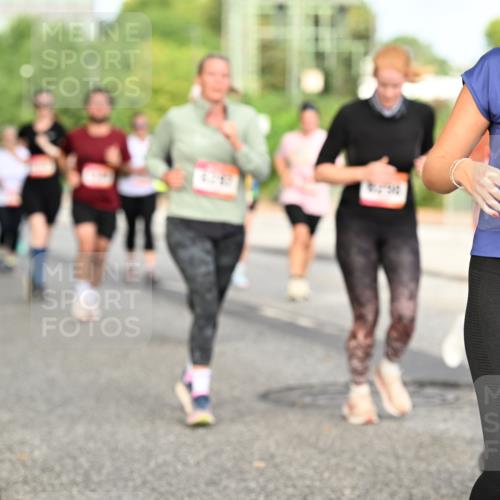 06.09.2026 - CURREX Alsterlauf Dr. Thomas Lammeyer http://msf.ph/oto/10140932 06.09.2026 10:09:16 Laufen 5187 meine-sportfotos.de