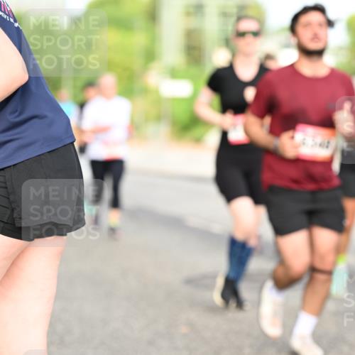 06.09.2026 - CURREX Alsterlauf Dr. Thomas Lammeyer http://msf.ph/oto/10140950 06.09.2026 10:09:20 Laufen  meine-sportfotos.de