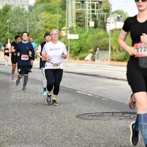 06.09.2026 - CURREX Alsterlauf Dr. Thomas Lammeyer http://msf.ph/oto/10140957 06.09.2026 10:09:21 Laufen 6429, 6094, 2725, 3061 meine-sportfotos.de