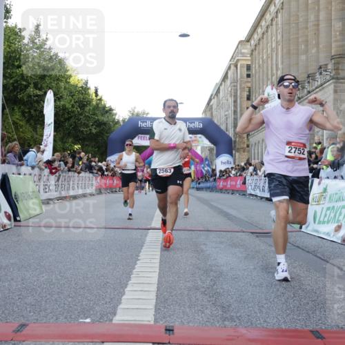 06.09.2026 - CURREX Alsterlauf Yannick Fuchs http://msf.ph/oto/10140969 06.09.2026 09:46:32 Ziel 2563, 2683, 2752, 3132, 3182, 4183, 4619, 4663, 6109, 6224 meine-sportfotos.de