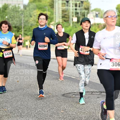 06.09.2026 - CURREX Alsterlauf Dr. Thomas Lammeyer http://msf.ph/oto/10140976 06.09.2026 10:09:23 Laufen 6429, 6094, 5162, 3061 meine-sportfotos.de