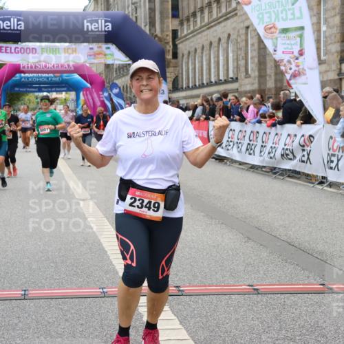 06.09.2026 - CURREX Alsterlauf Strokosch-Dieckow http://msf.ph/oto/10141019 06.09.2026 10:18:33 Ziel 2349, 2656, 2804, 2960, 3052, 3358, 3654, 4107, 4795, 4804, 5921, 8001 meine-sportfotos.de