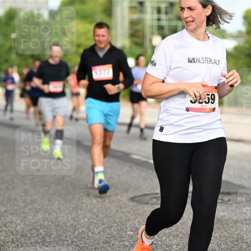 06.09.2026 - CURREX Alsterlauf Dr. Thomas Lammeyer http://msf.ph/oto/10141038 06.09.2026 10:09:30 Laufen 5372, 3159 meine-sportfotos.de