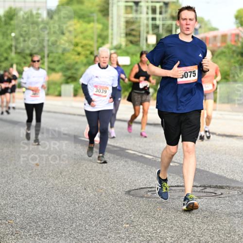 06.09.2026 - CURREX Alsterlauf Dr. Thomas Lammeyer http://msf.ph/oto/10141095 06.09.2026 10:09:36 Laufen 3039, 5075 meine-sportfotos.de