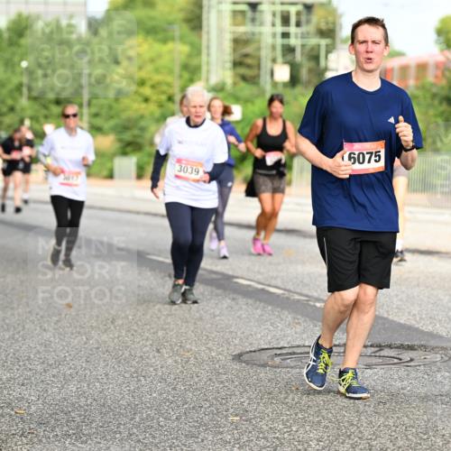 06.09.2026 - CURREX Alsterlauf Dr. Thomas Lammeyer http://msf.ph/oto/10141096 06.09.2026 10:09:36 Laufen 6075, 3039 meine-sportfotos.de