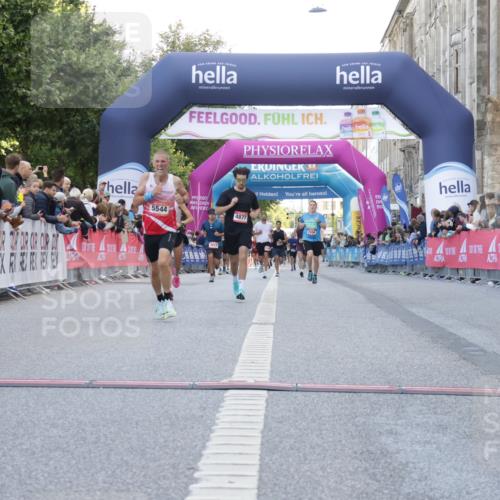 06.09.2026 - CURREX Alsterlauf Yannick Fuchs http://msf.ph/oto/10141097 06.09.2026 09:46:35 Ziel 2563, 2683, 2752, 3182, 4663, 4877, 5430, 5544, 6109, 6224 meine-sportfotos.de