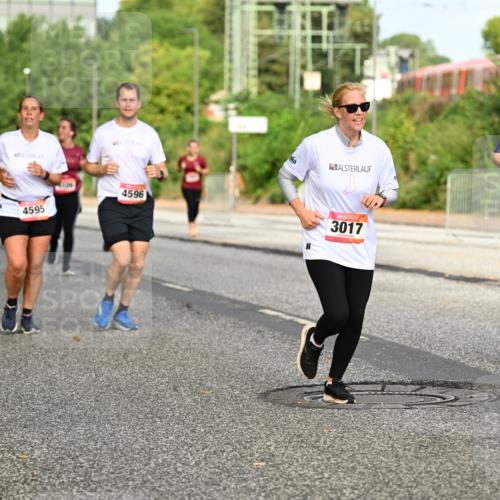 06.09.2026 - CURREX Alsterlauf Dr. Thomas Lammeyer http://msf.ph/oto/10141129 06.09.2026 10:09:40 Laufen 4595, 4596, 3017, 5371 meine-sportfotos.de