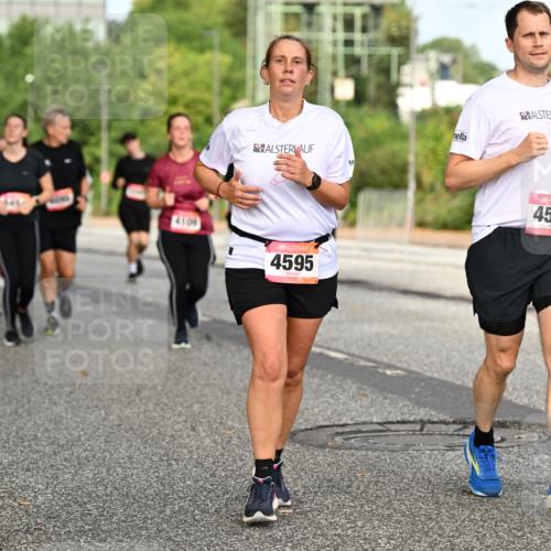 06.09.2026 - CURREX Alsterlauf Dr. Thomas Lammeyer http://msf.ph/oto/10141154 06.09.2026 10:09:42 Laufen 4109, 4595, 4596 meine-sportfotos.de