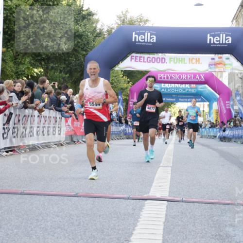 06.09.2026 - CURREX Alsterlauf Yannick Fuchs http://msf.ph/oto/10141249 06.09.2026 09:46:37 Ziel 2563, 2683, 2752, 4663, 4877, 5430, 5544, 6109 meine-sportfotos.de