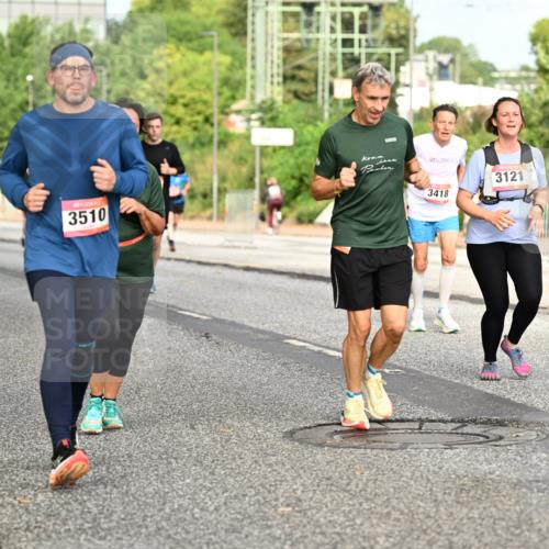 06.09.2026 - CURREX Alsterlauf Dr. Thomas Lammeyer http://msf.ph/oto/10141267 06.09.2026 10:09:57 Laufen 5183, 3510, 3121, 3418 meine-sportfotos.de