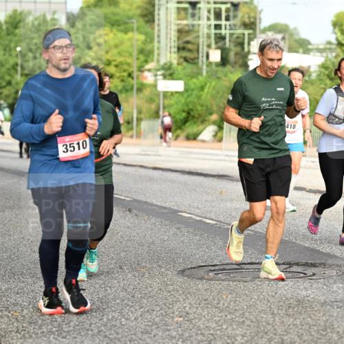 06.09.2026 - CURREX Alsterlauf Dr. Thomas Lammeyer http://msf.ph/oto/10141270 06.09.2026 10:09:57 Laufen 5183, 3510, 418, 3121 meine-sportfotos.de