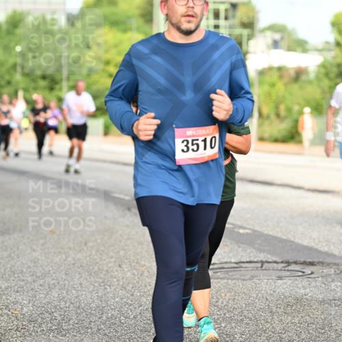 06.09.2026 - CURREX Alsterlauf Dr. Thomas Lammeyer http://msf.ph/oto/10141283 06.09.2026 10:09:58 Laufen 3510 meine-sportfotos.de