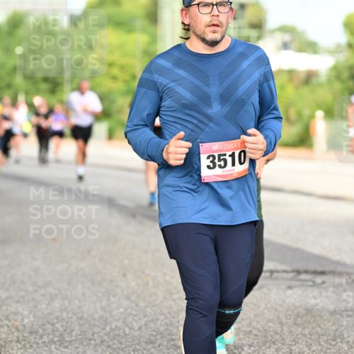 06.09.2026 - CURREX Alsterlauf Dr. Thomas Lammeyer http://msf.ph/oto/10141285 06.09.2026 10:09:59 Laufen 3510 meine-sportfotos.de
