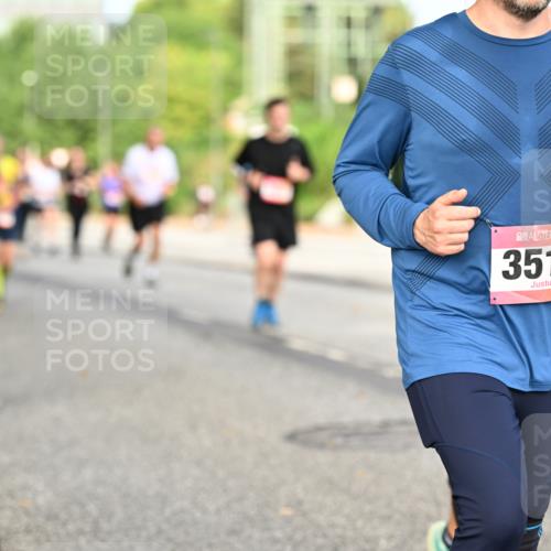 06.09.2026 - CURREX Alsterlauf Dr. Thomas Lammeyer http://msf.ph/oto/10141289 06.09.2026 10:09:59 Laufen 3510 meine-sportfotos.de