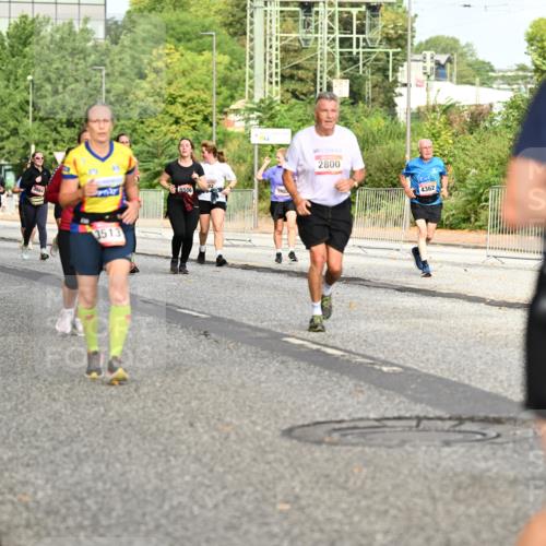 06.09.2026 - CURREX Alsterlauf Dr. Thomas Lammeyer http://msf.ph/oto/10141320 06.09.2026 10:10:03 Laufen 3631, 439, 3864, 3513, 5506, 399, 2800, 4362 meine-sportfotos.de