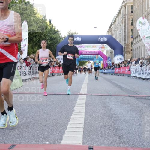 06.09.2026 - CURREX Alsterlauf Yannick Fuchs http://msf.ph/oto/10141362 06.09.2026 09:46:39 Ziel 2556, 2563, 3617, 4663, 4877, 5430, 5544, 6109 meine-sportfotos.de