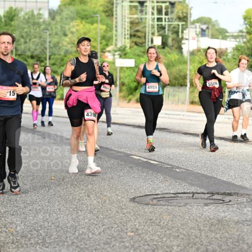 06.09.2026 - CURREX Alsterlauf Dr. Thomas Lammeyer http://msf.ph/oto/10141366 06.09.2026 10:10:07 Laufen 6815, 15, 4385, 4398, 5506, 3992, 3864, 4981 meine-sportfotos.de