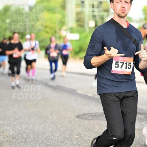 06.09.2026 - CURREX Alsterlauf Dr. Thomas Lammeyer http://msf.ph/oto/10141386 06.09.2026 10:10:10 Laufen 5715, 3 meine-sportfotos.de