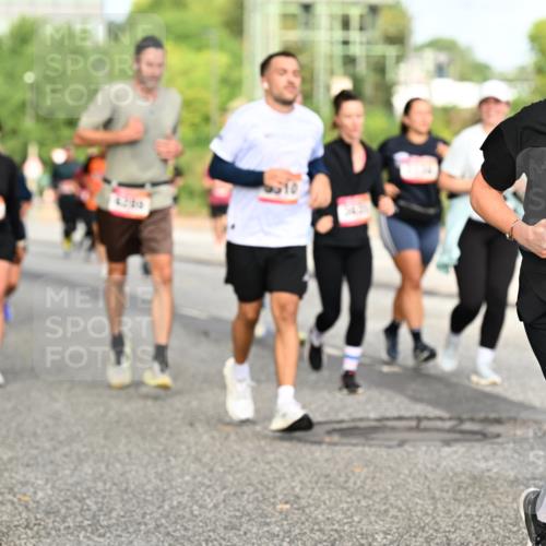 06.09.2026 - CURREX Alsterlauf Dr. Thomas Lammeyer http://msf.ph/oto/10141434 06.09.2026 10:10:16 Laufen 2621 meine-sportfotos.de
