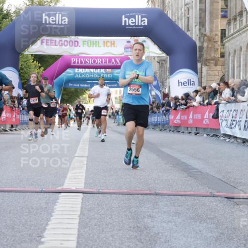 06.09.2026 - CURREX Alsterlauf Yannick Fuchs http://msf.ph/oto/10141473 06.09.2026 09:46:41 Ziel 2556, 3432, 3617, 4663, 4716, 4877, 5430, 5544 meine-sportfotos.de