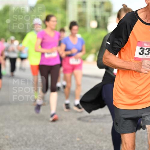 06.09.2026 - CURREX Alsterlauf Dr. Thomas Lammeyer http://msf.ph/oto/10141516 06.09.2026 10:10:26 Laufen 3302 meine-sportfotos.de