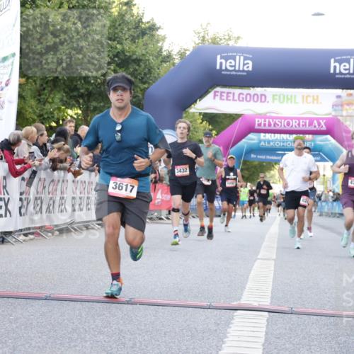 06.09.2026 - CURREX Alsterlauf Yannick Fuchs http://msf.ph/oto/10141546 06.09.2026 09:46:43 Ziel 2556, 3432, 3617, 4716, 4877, 4890, 5430, 5544, 8092, 8249 meine-sportfotos.de
