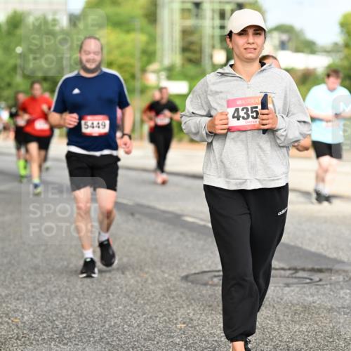 06.09.2026 - CURREX Alsterlauf Dr. Thomas Lammeyer http://msf.ph/oto/10141596 06.09.2026 10:10:35 Laufen 5449, 435 meine-sportfotos.de