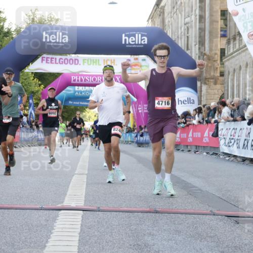 06.09.2026 - CURREX Alsterlauf Yannick Fuchs http://msf.ph/oto/10141631 06.09.2026 09:46:44 Ziel 2556, 3432, 3617, 4716, 4877, 4890, 5430, 5544, 8092, 8249 meine-sportfotos.de