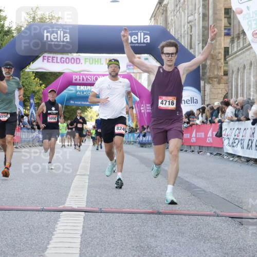 06.09.2026 - CURREX Alsterlauf Yannick Fuchs http://msf.ph/oto/10141639 06.09.2026 09:46:45 Ziel 2556, 3432, 3617, 4716, 4877, 4890, 5430, 5544, 8092, 8249 meine-sportfotos.de