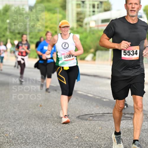 06.09.2026 - CURREX Alsterlauf Dr. Thomas Lammeyer http://msf.ph/oto/10141711 06.09.2026 10:10:48 Laufen 808, 5534 meine-sportfotos.de