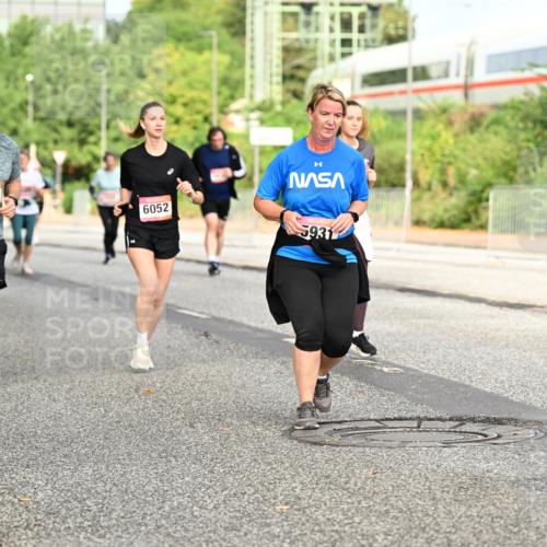 06.09.2026 - CURREX Alsterlauf Dr. Thomas Lammeyer http://msf.ph/oto/10141736 06.09.2026 10:10:50 Laufen 2938, 6052, 5931 meine-sportfotos.de