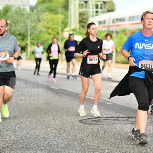 06.09.2026 - CURREX Alsterlauf Dr. Thomas Lammeyer http://msf.ph/oto/10141745 06.09.2026 10:10:51 Laufen 2938, 6052, 5931 meine-sportfotos.de