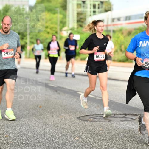 06.09.2026 - CURREX Alsterlauf Dr. Thomas Lammeyer http://msf.ph/oto/10141747 06.09.2026 10:10:51 Laufen 2938, 6052, 5931 meine-sportfotos.de