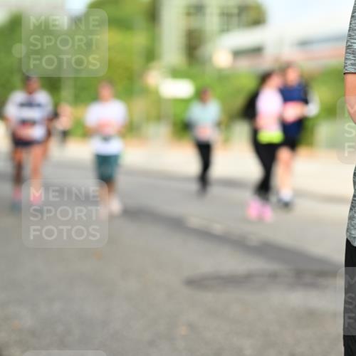 06.09.2026 - CURREX Alsterlauf Dr. Thomas Lammeyer http://msf.ph/oto/10141784 06.09.2026 10:10:55 Laufen  meine-sportfotos.de