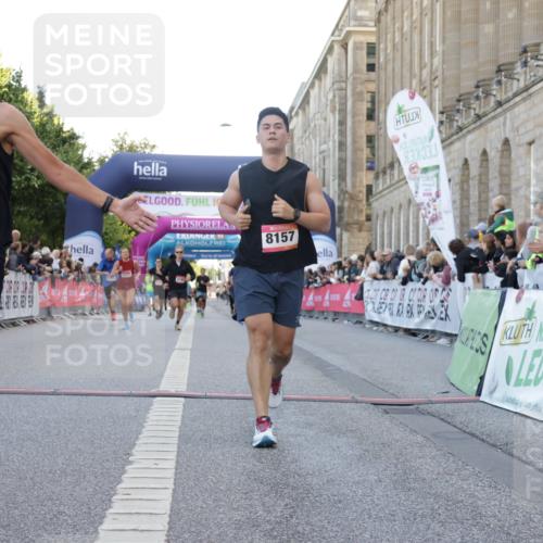 06.09.2026 - CURREX Alsterlauf Yannick Fuchs http://msf.ph/oto/10141839 06.09.2026 09:46:48 Ziel 2556, 3432, 3617, 4716, 4890, 6162, 6255, 8092, 8249 meine-sportfotos.de