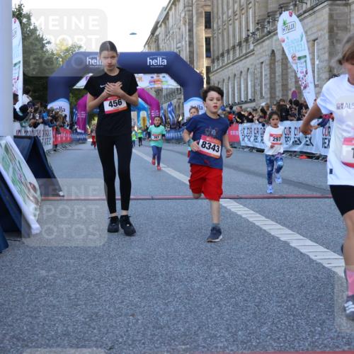 06.09.2026 - CURREX Alsterlauf Strokosch-Dieckow http://msf.ph/oto/10141862 06.09.2026 10:54:33 Ziel 162, 240, 267, 297, 304, 318, 326, 329, 333, 343, 351, 361, 367, 387, 456, 8343 meine-sportfotos.de